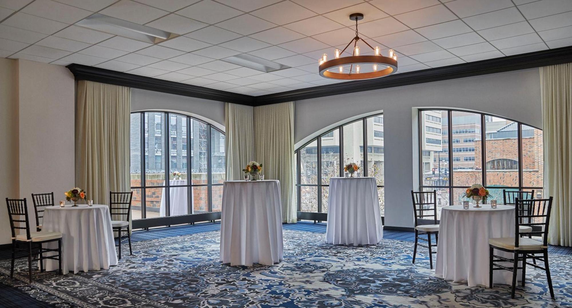 Graduate By Hilton Minneapolis Ngoại thất bức ảnh